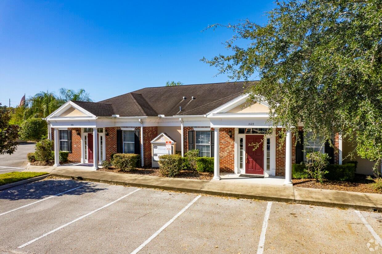 Photo of 1422 BLOOMINGDALE AVENUE VALRICO FL 33596