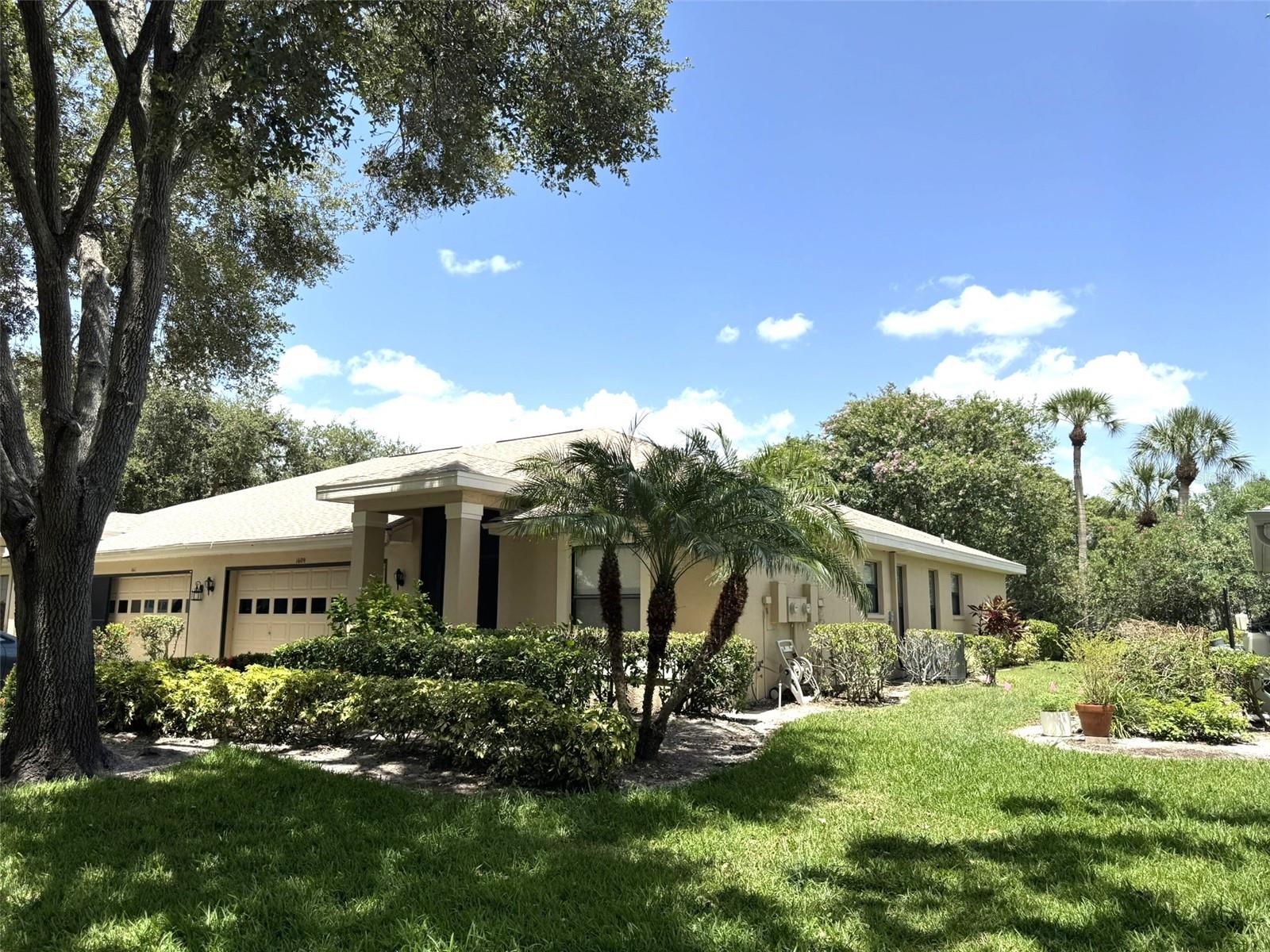 Photo of 1609 LAUGHTON PLACE SUN CITY CENTER FL 33573