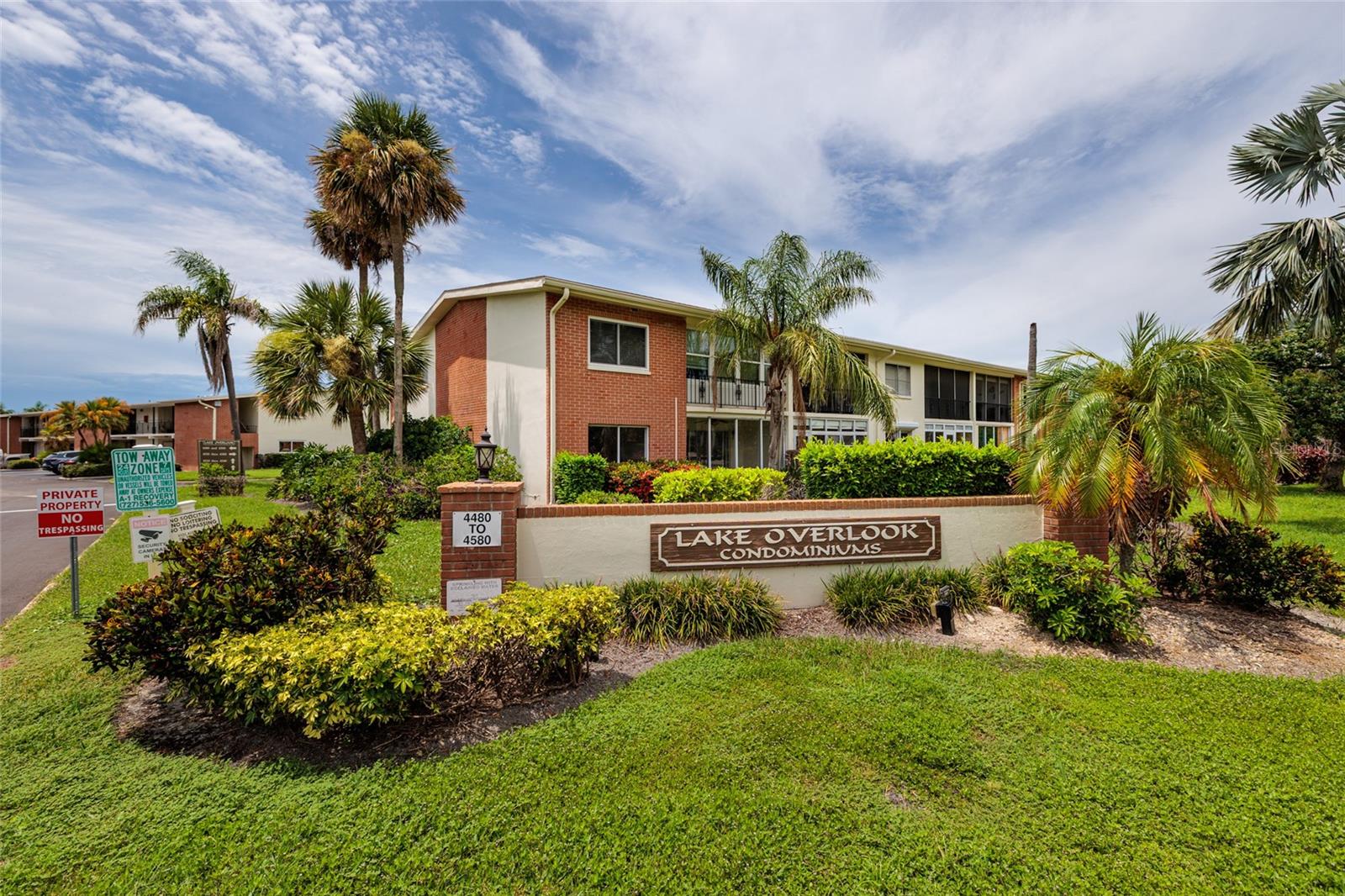 Photo of 4580 OVERLOOK DRIVE #190 ST PETERSBURG FL 33703