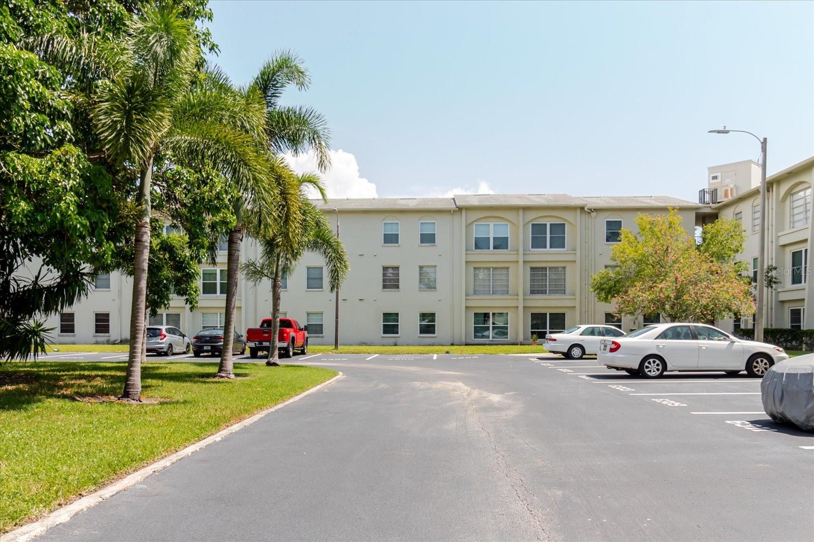Photo of 2700 BAYSHORE BOULEVARD #5102 DUNEDIN FL 34698