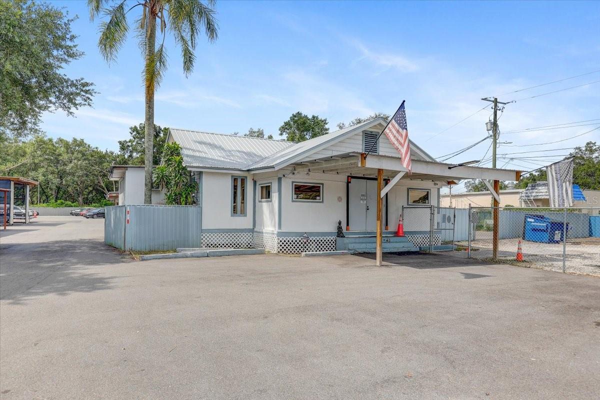 Photo of 11325 E 92 HIGHWAY SEFFNER FL 33584