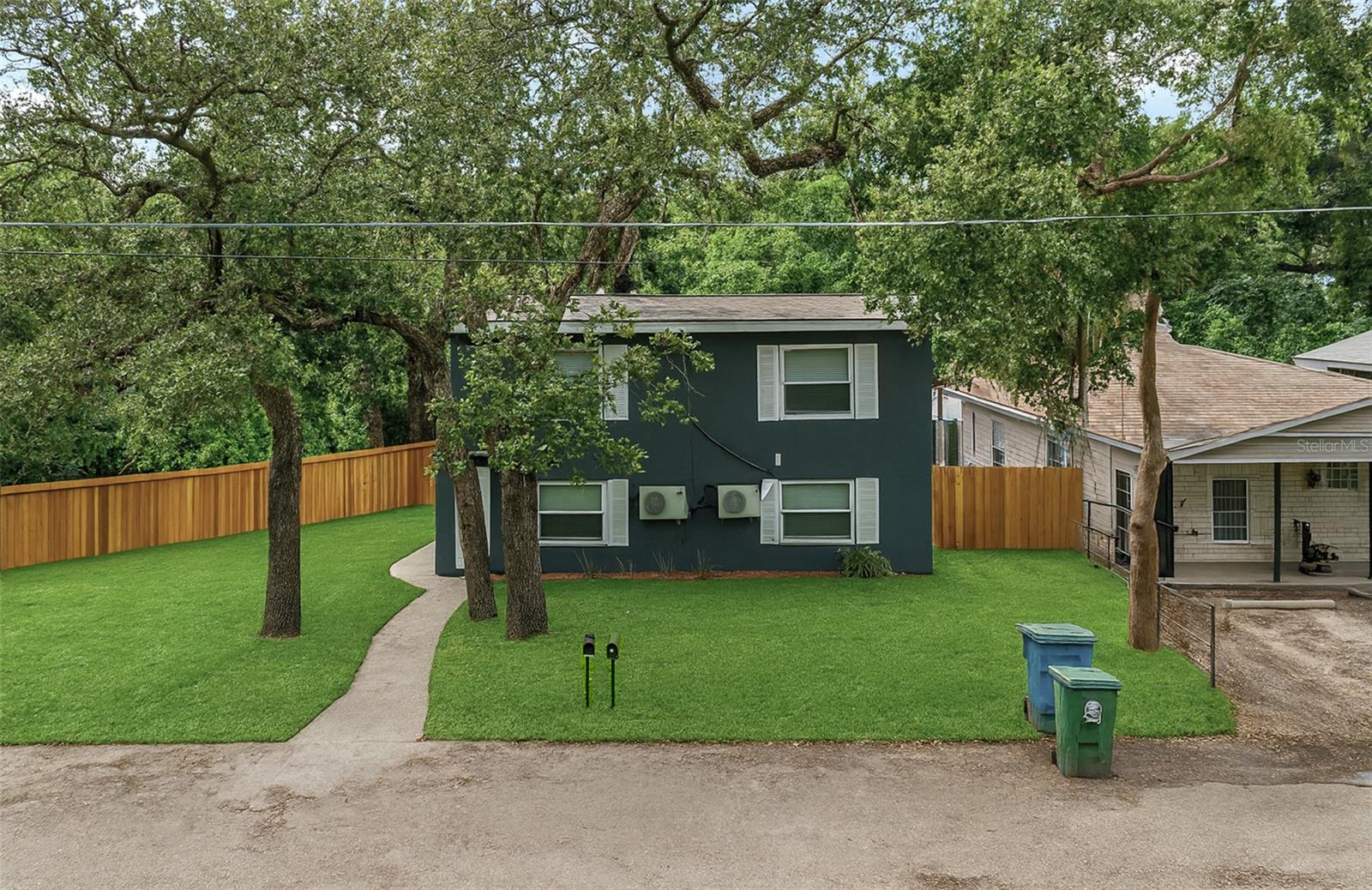 Photo of 9404 N MULBERRY STREET TAMPA FL 33612