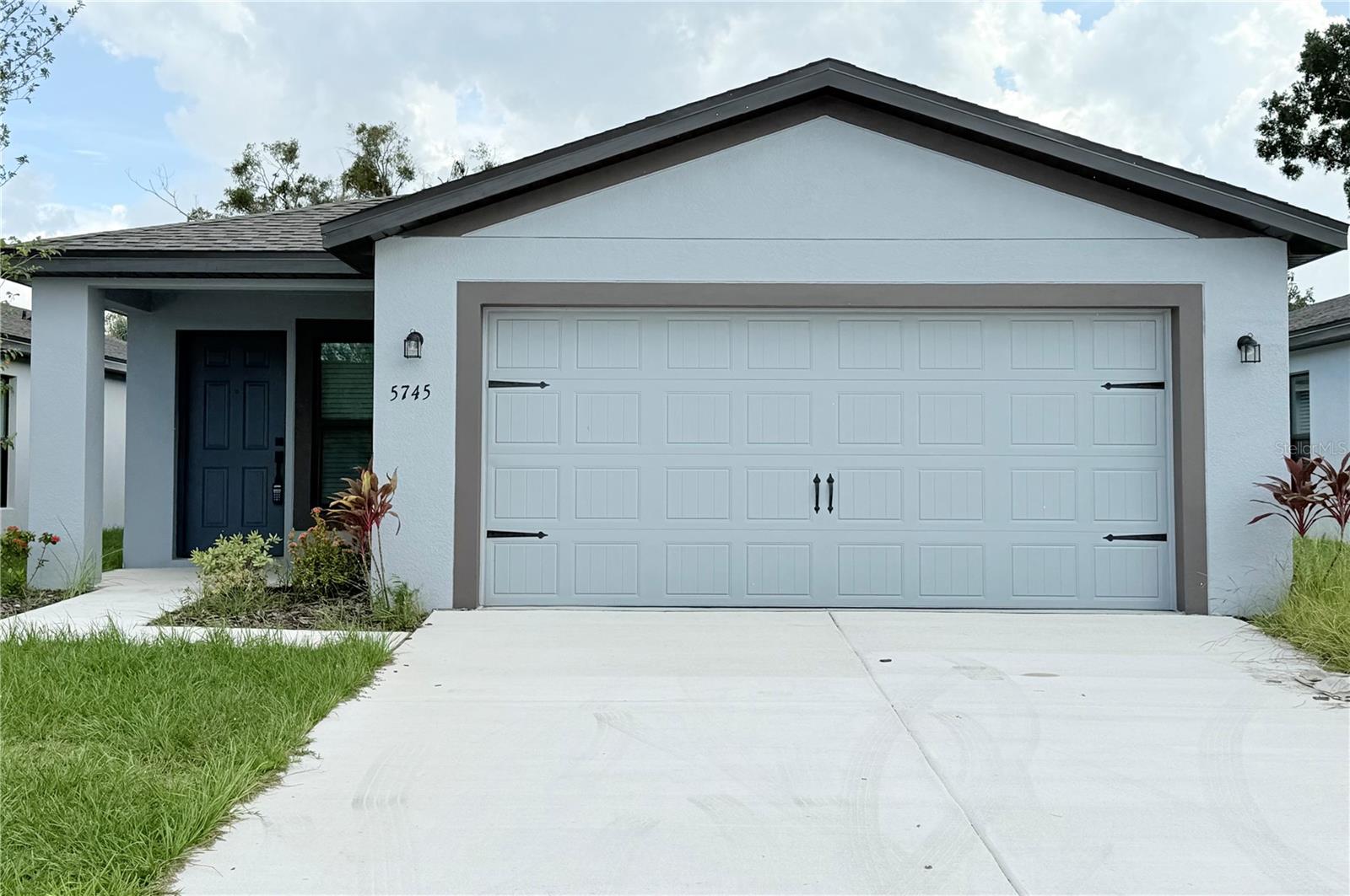 Photo of 5745 HELMSMAN COURT TAMPA FL 33619