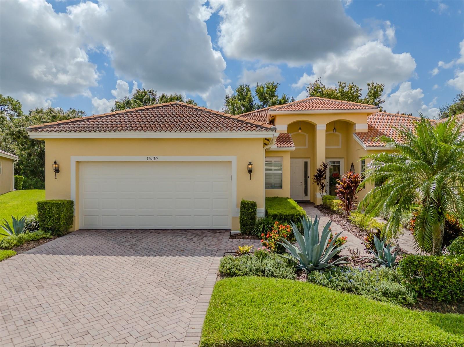 Photo of 16130 AMETHYST KEY DRIVE WIMAUMA FL 33598