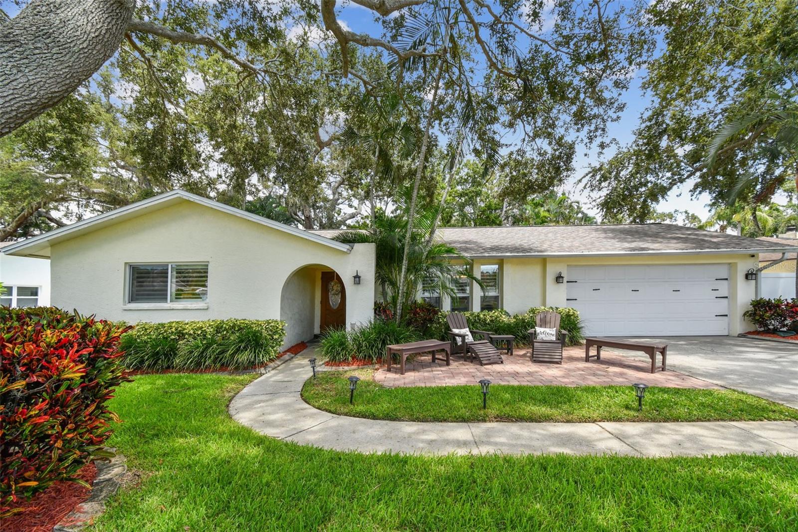 Photo of 12801 KIMBERLY OAKS CIRCLE LARGO FL 33774