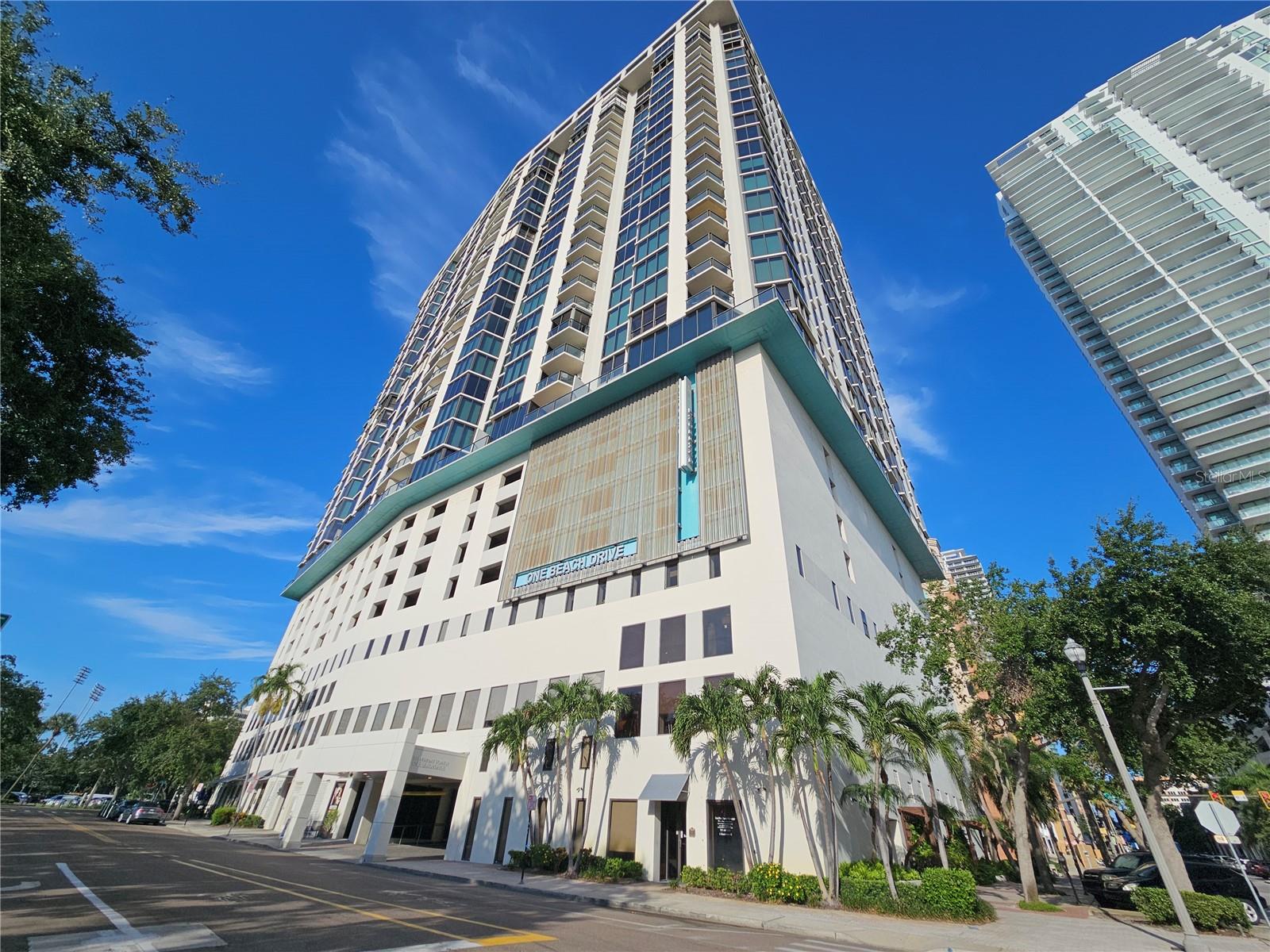 Photo of 1 BEACH DRIVE #911 ST PETERSBURG FL 33701