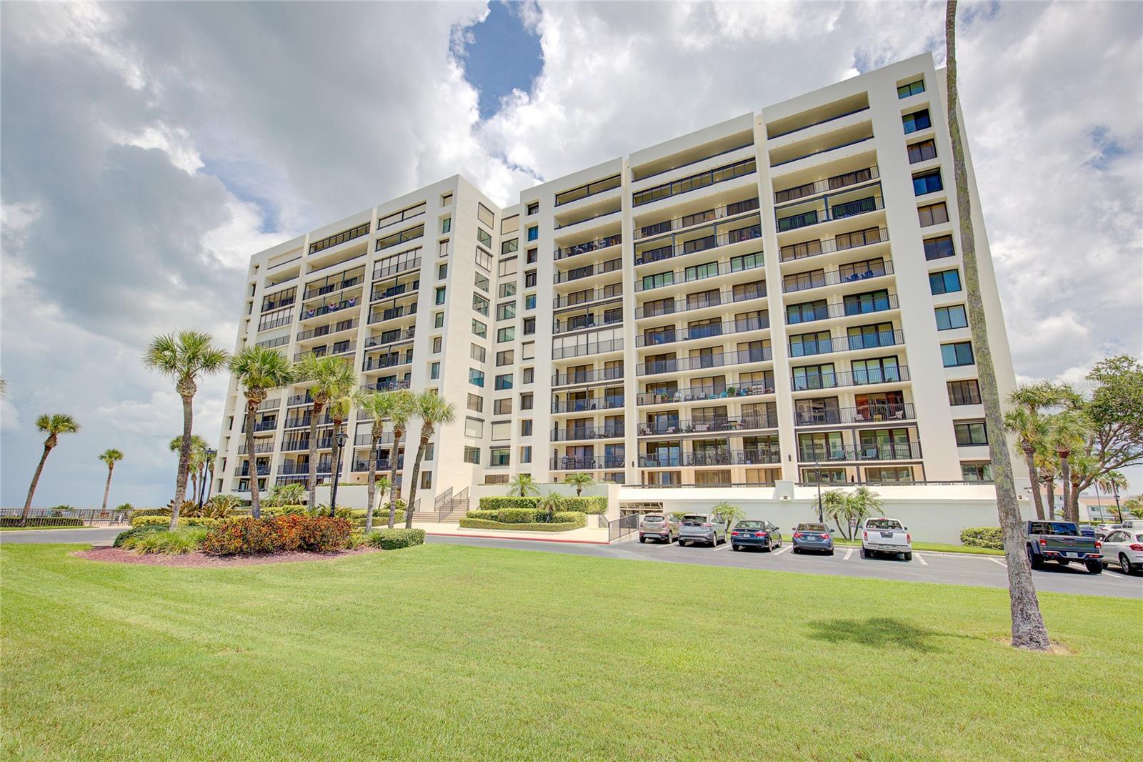 Photo of 1460 GULF BOULEVARD #707 CLEARWATER BEACH FL 33767