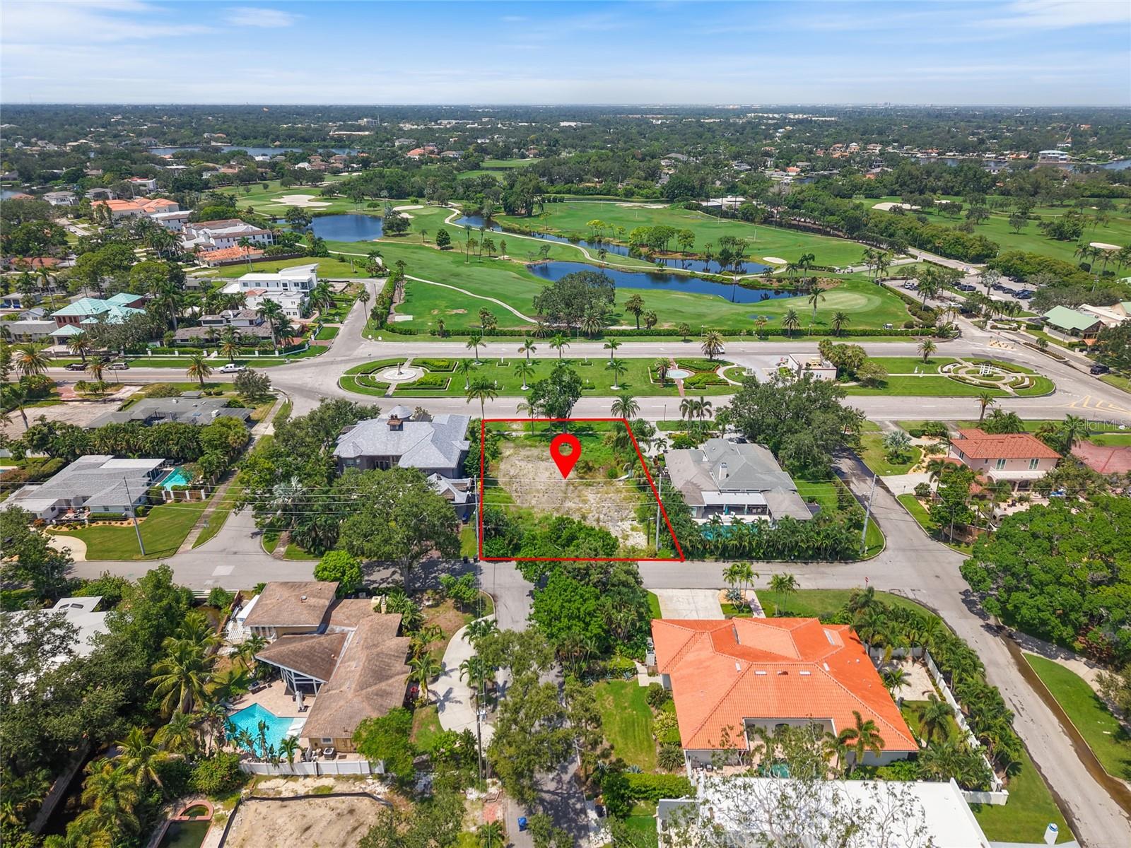 Photo of 409 SNELL ISLE BOULEVARD ST PETERSBURG FL 33704