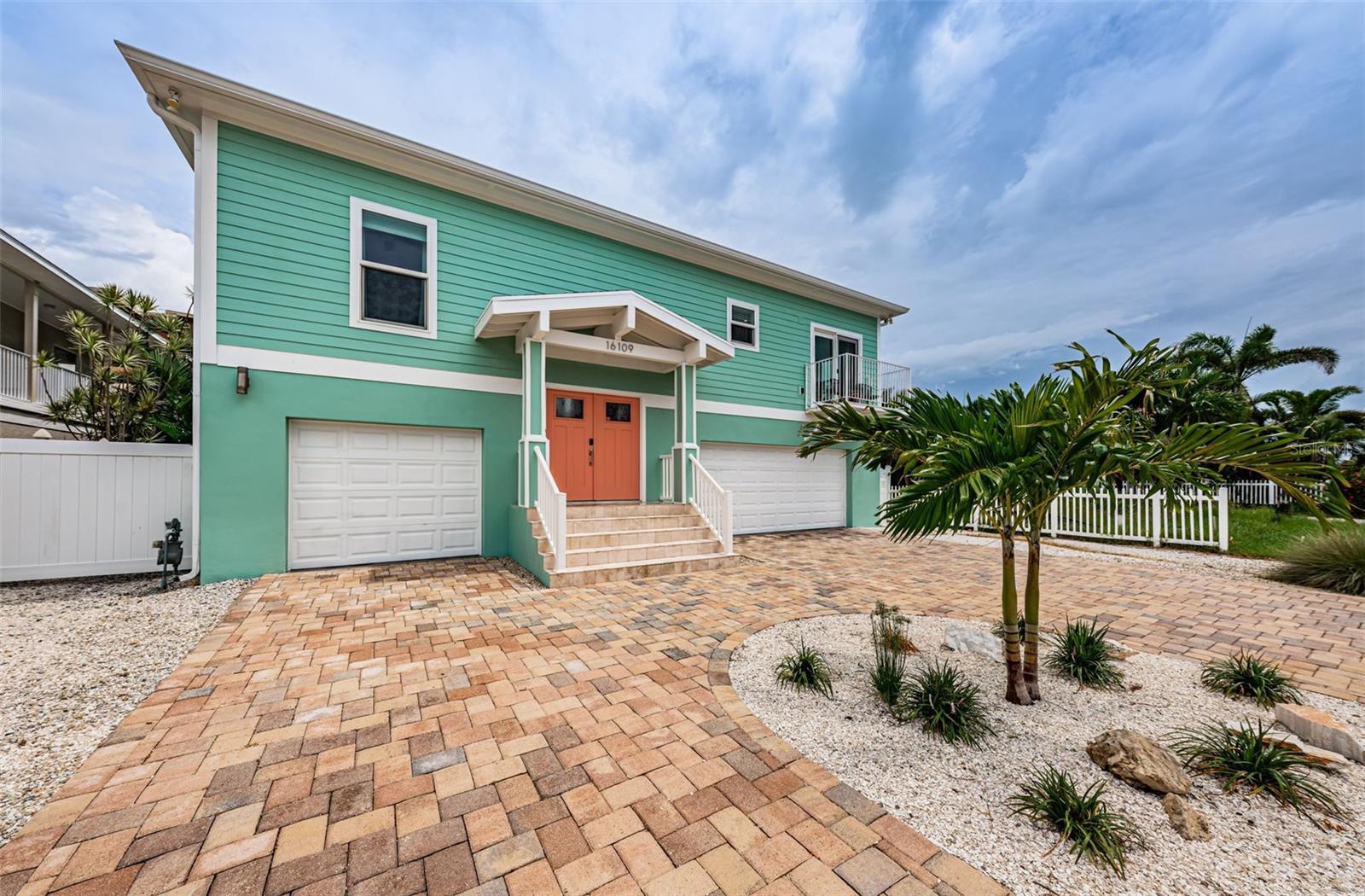 Photo of 16109 3RD STREET REDINGTON BEACH FL 33708