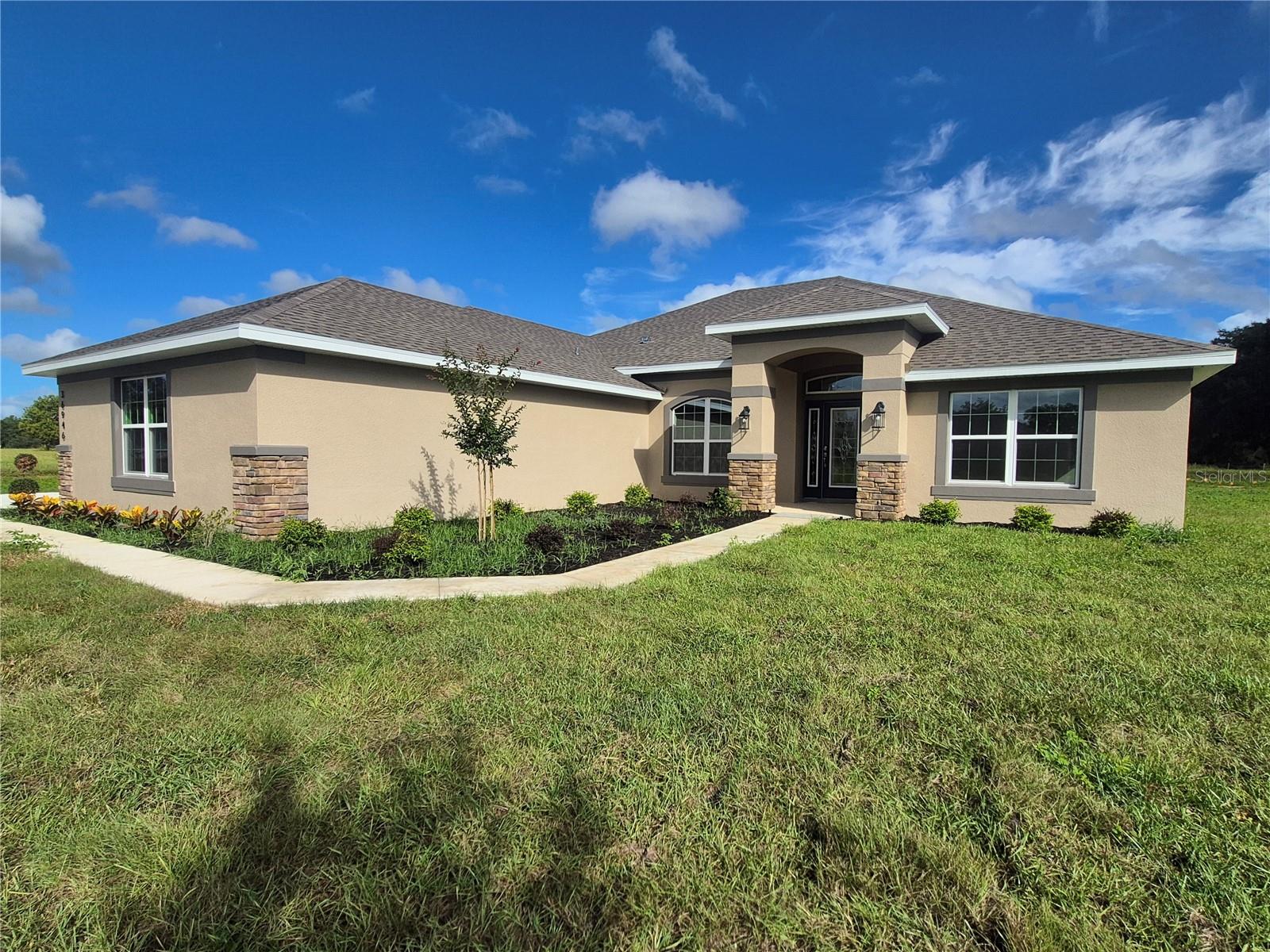 Photo of 36946 HIDDEN VIEW DADE CITY FL 33523