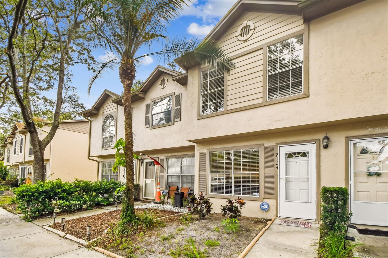 Photo of 2124 FLETCHERS POINT CIRCLE TAMPA FL 33613
