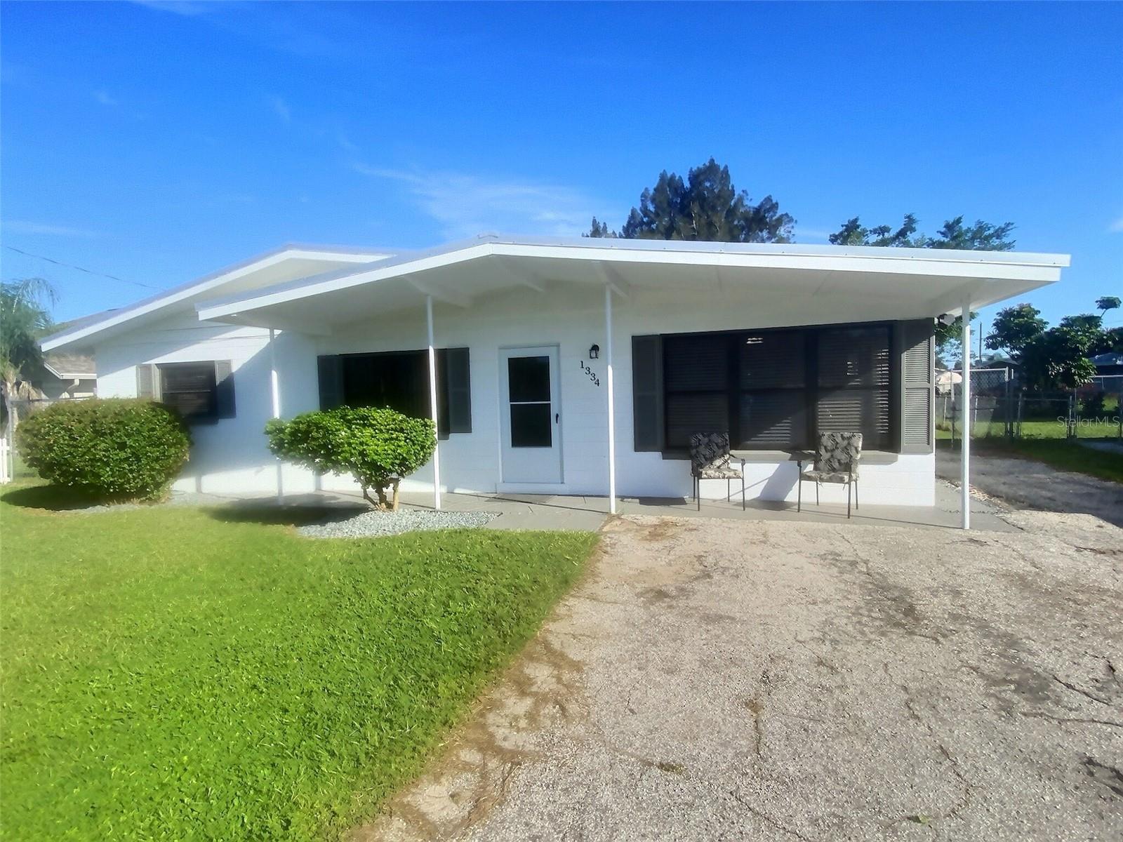 Photo of 1334 SUNSET DRIVE SEBRING FL 33870