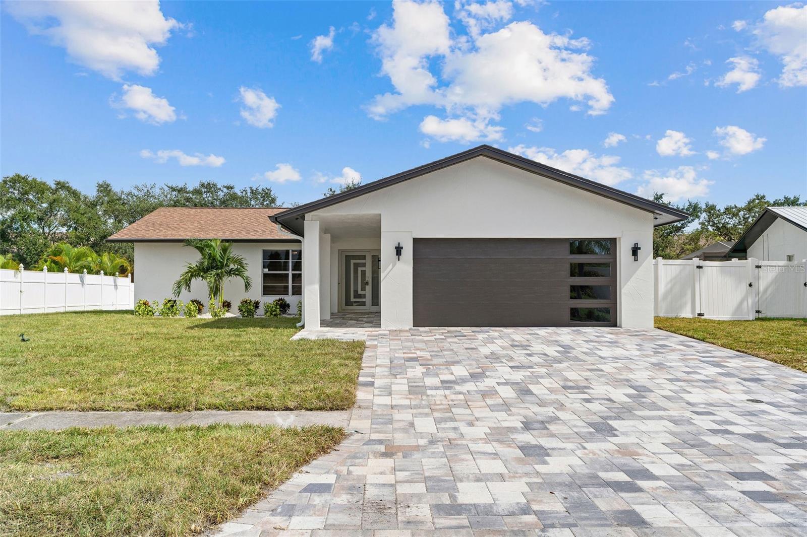 Photo of 5811 IMPERIAL KEY TAMPA FL 33615