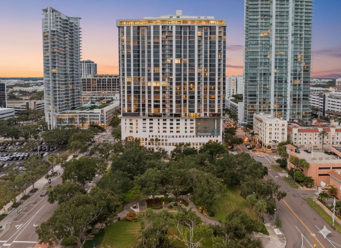 Photo of 1 BEACH DRIVE #2206 ST PETERSBURG FL 33701