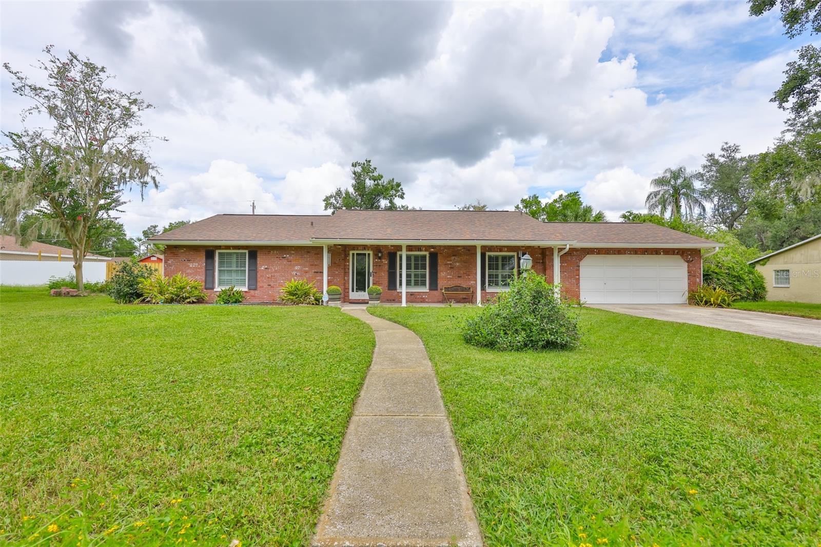 Photo of 1408 MOSS LADEN COURT BRANDON FL 33511