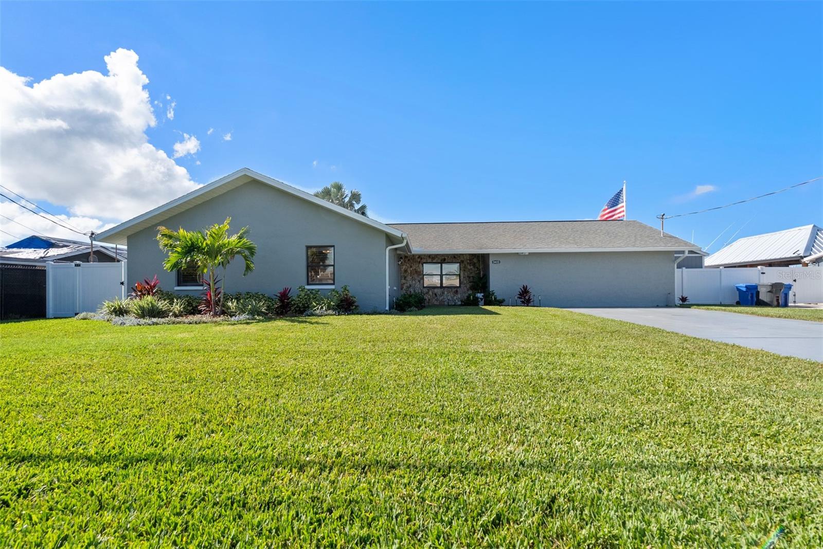 Photo of 3422 W SHELL POINT ROAD RUSKIN FL 33570