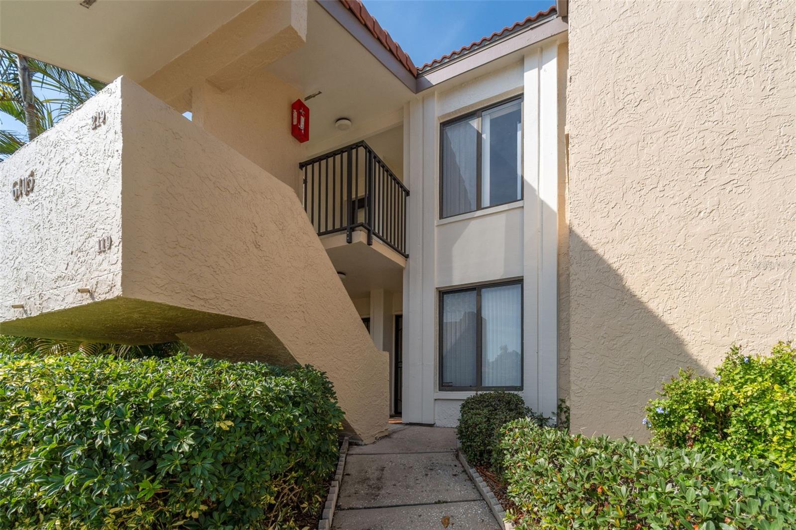 Photo of 6105 PALMA DEL MAR BOULEVARD #120 ST PETERSBURG FL 33715