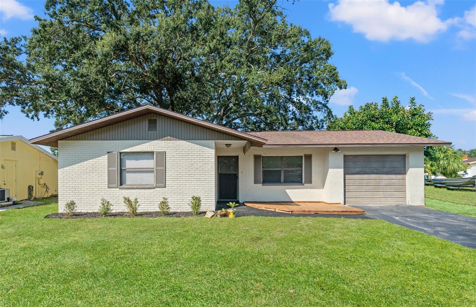 Photo of 5828 MARIPOSA DRIVE HOLIDAY FL 34690