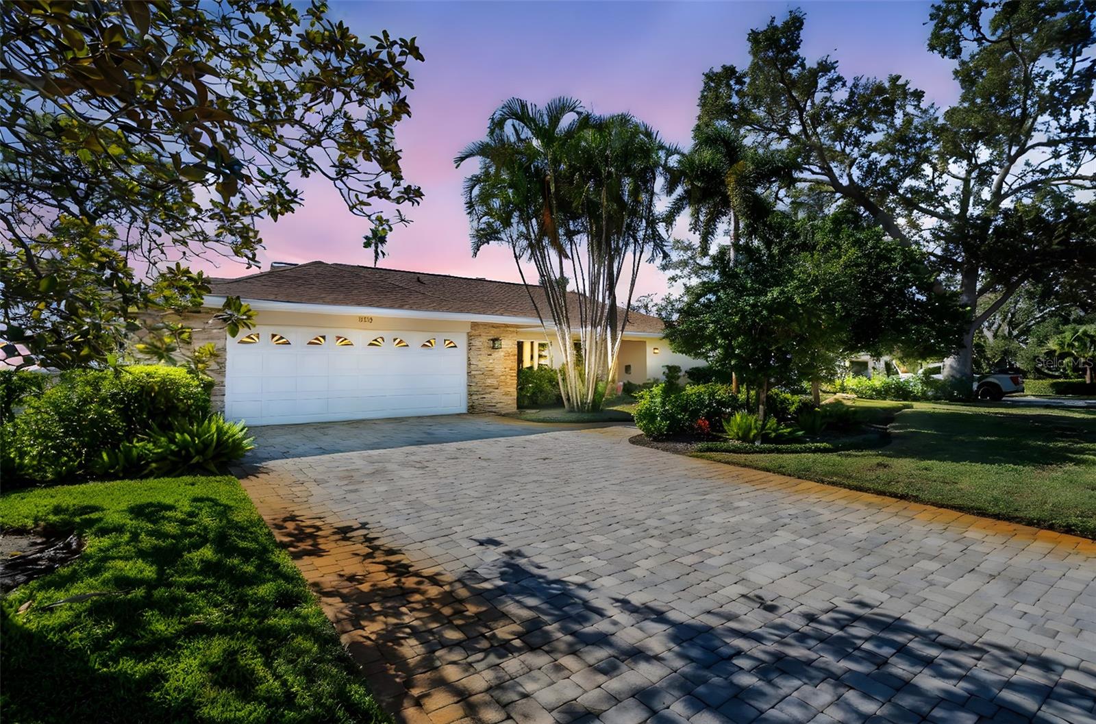 Photo of 1100 FRIENDLY WAY ST PETERSBURG FL 33705