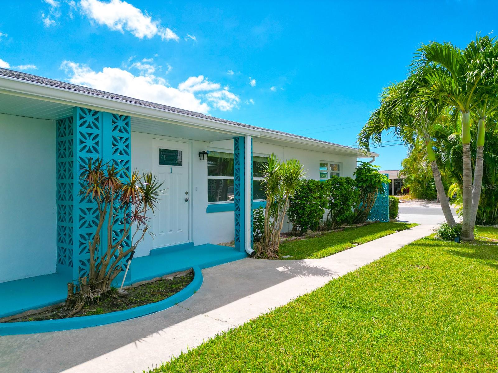 Photo of 11295 1ST STREET #1&2 TREASURE ISLAND FL 33706