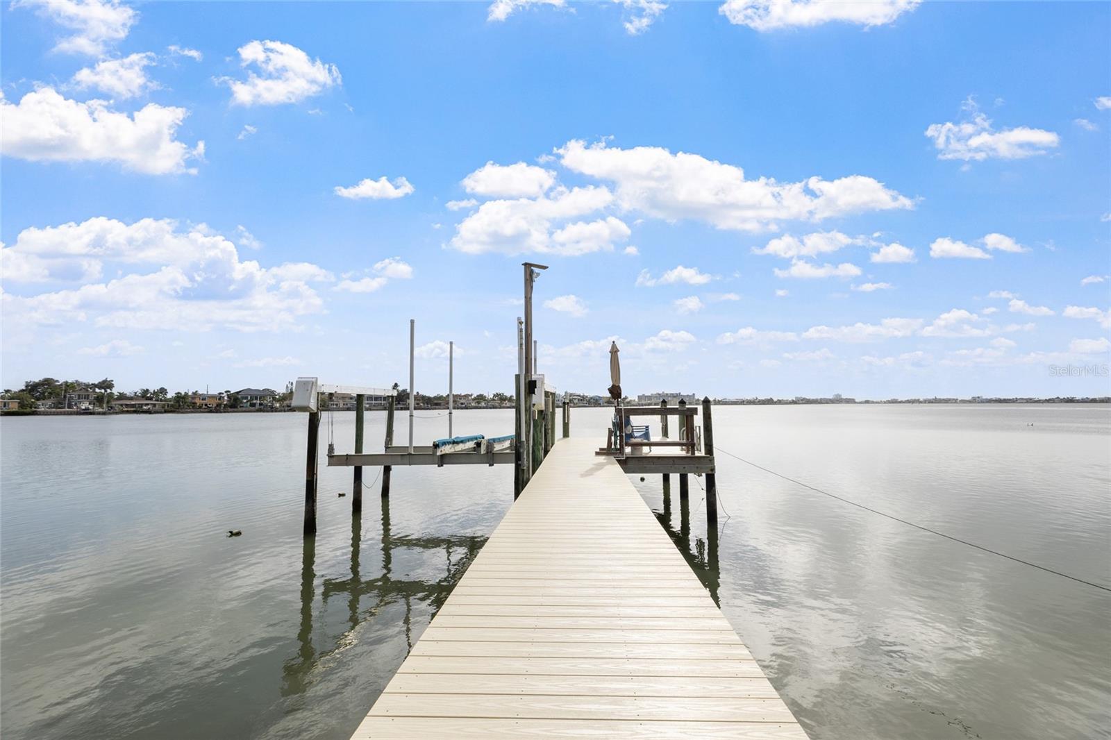 Photo of 311 SUNSET DRIVE ST PETERSBURG FL 33710
