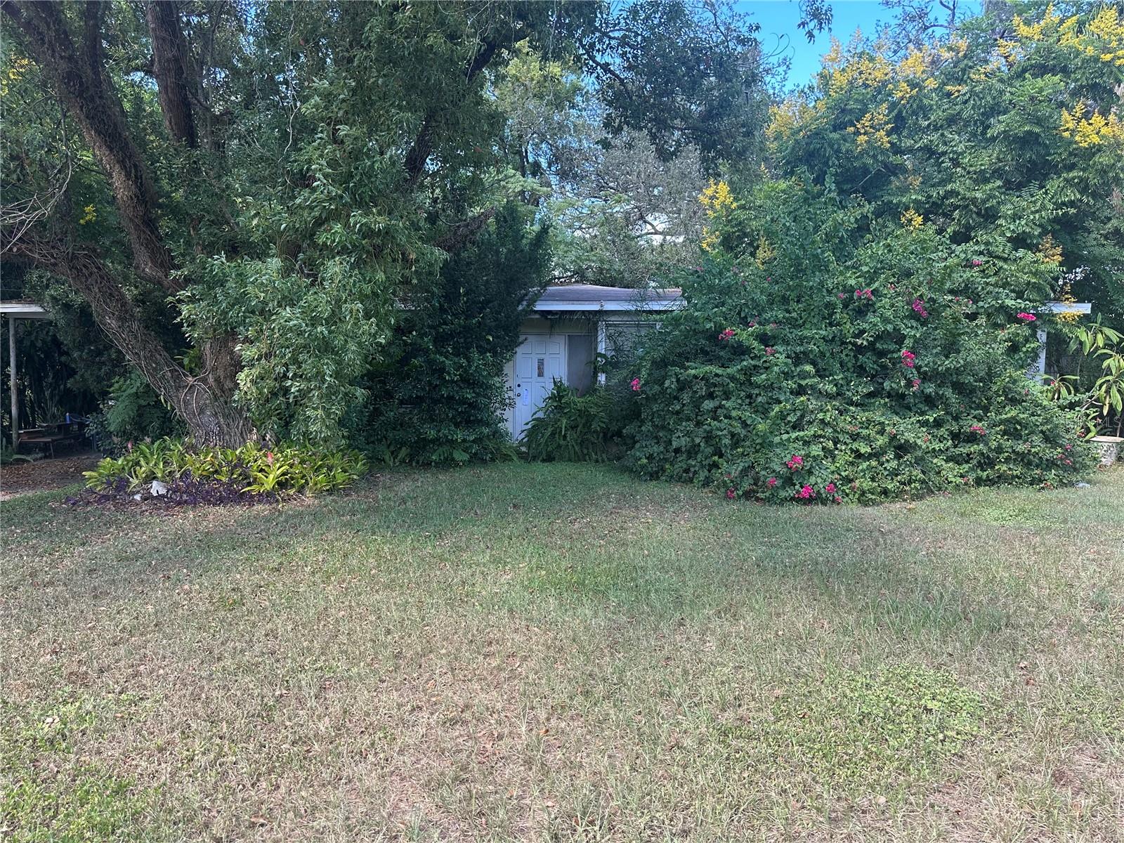 Photo of 112 MISSION HILLS AVENUE TEMPLE TERRACE FL 33617