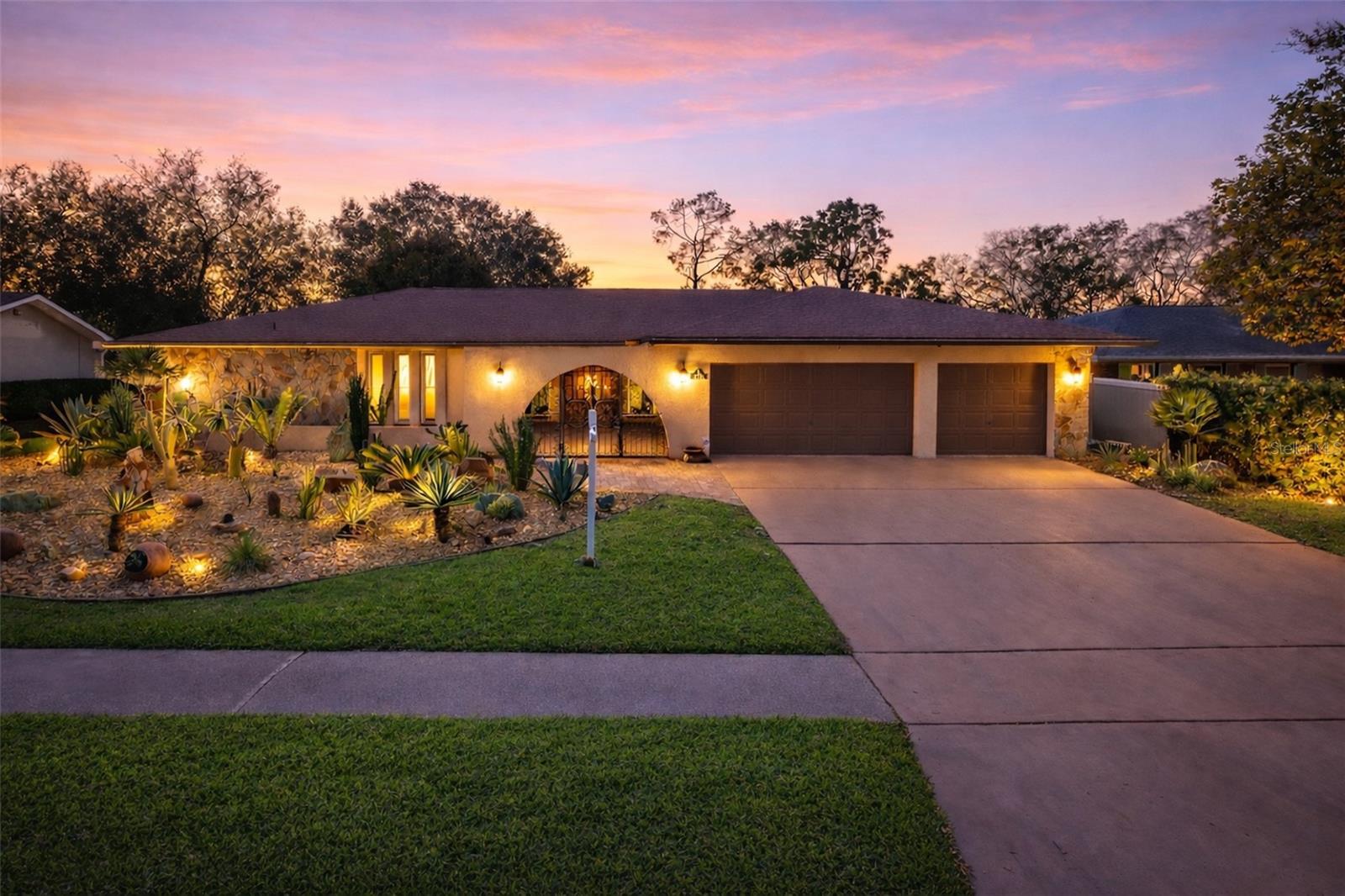 Photo of 2721 NORTHRIDGE DRIVE CLEARWATER FL 33761