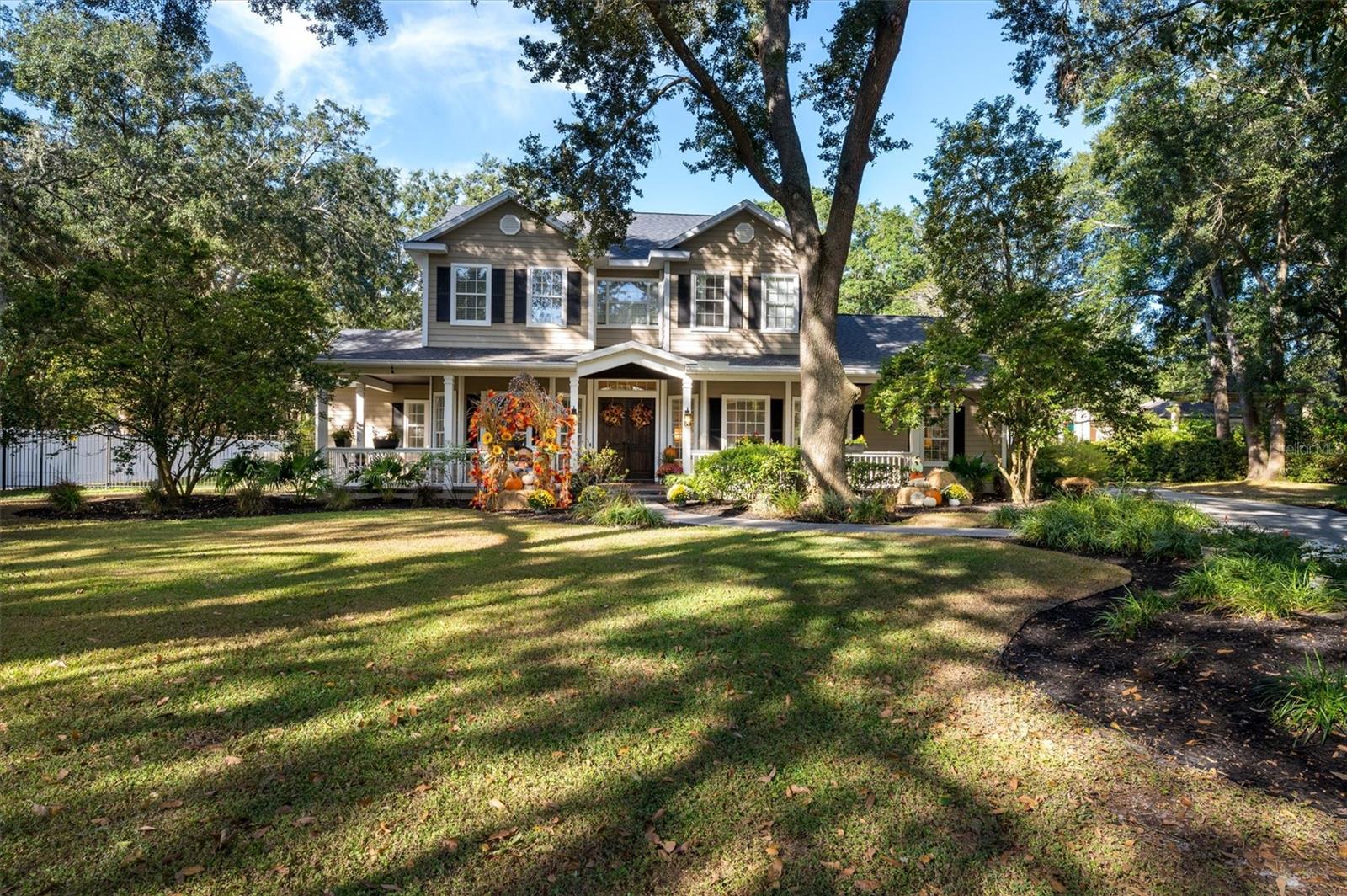 Photo of 16328 EMERALD COVE DRIVE LUTZ FL 33549