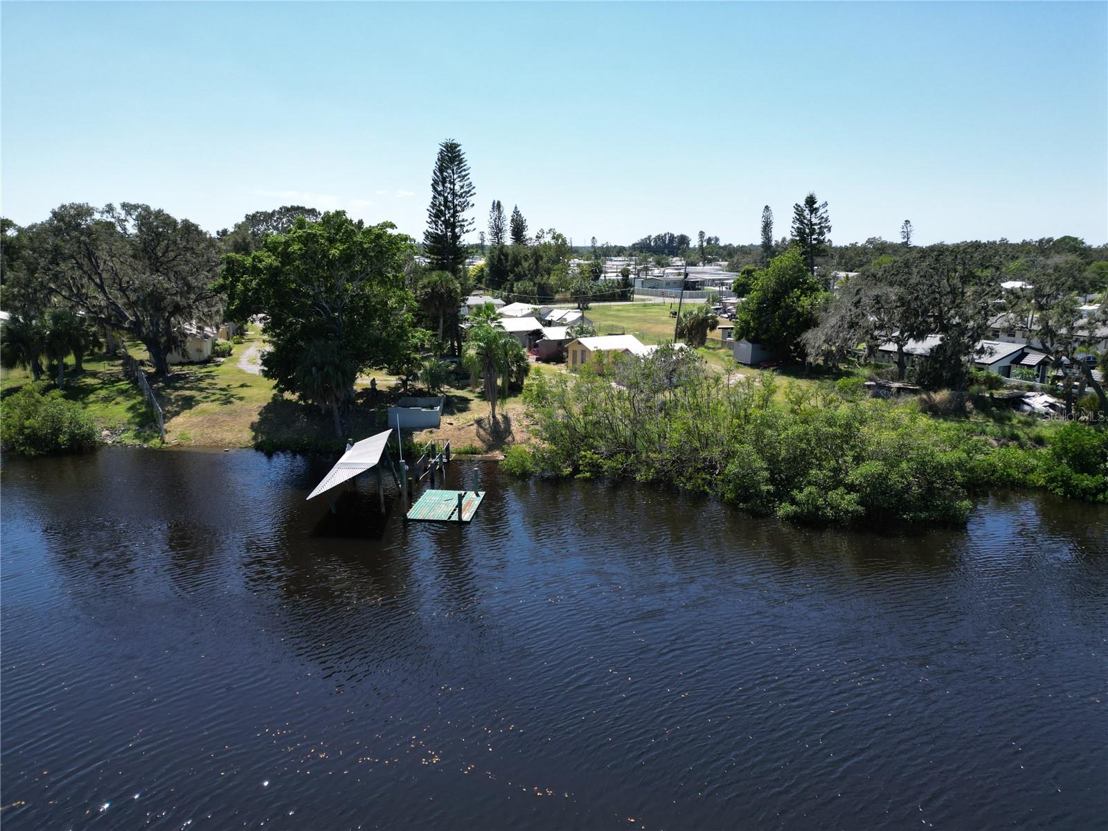 Photo of 1210 SWEENEY DRIVE RUSKIN FL 33570