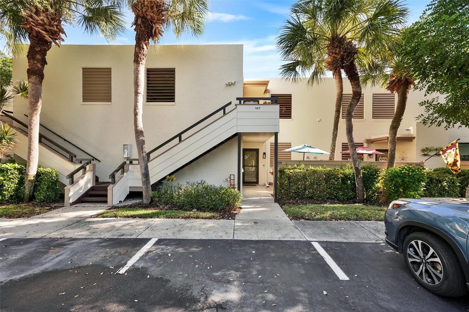 Photo of 107 PINEHURST DRIVE #107 BRADENTON FL 34210