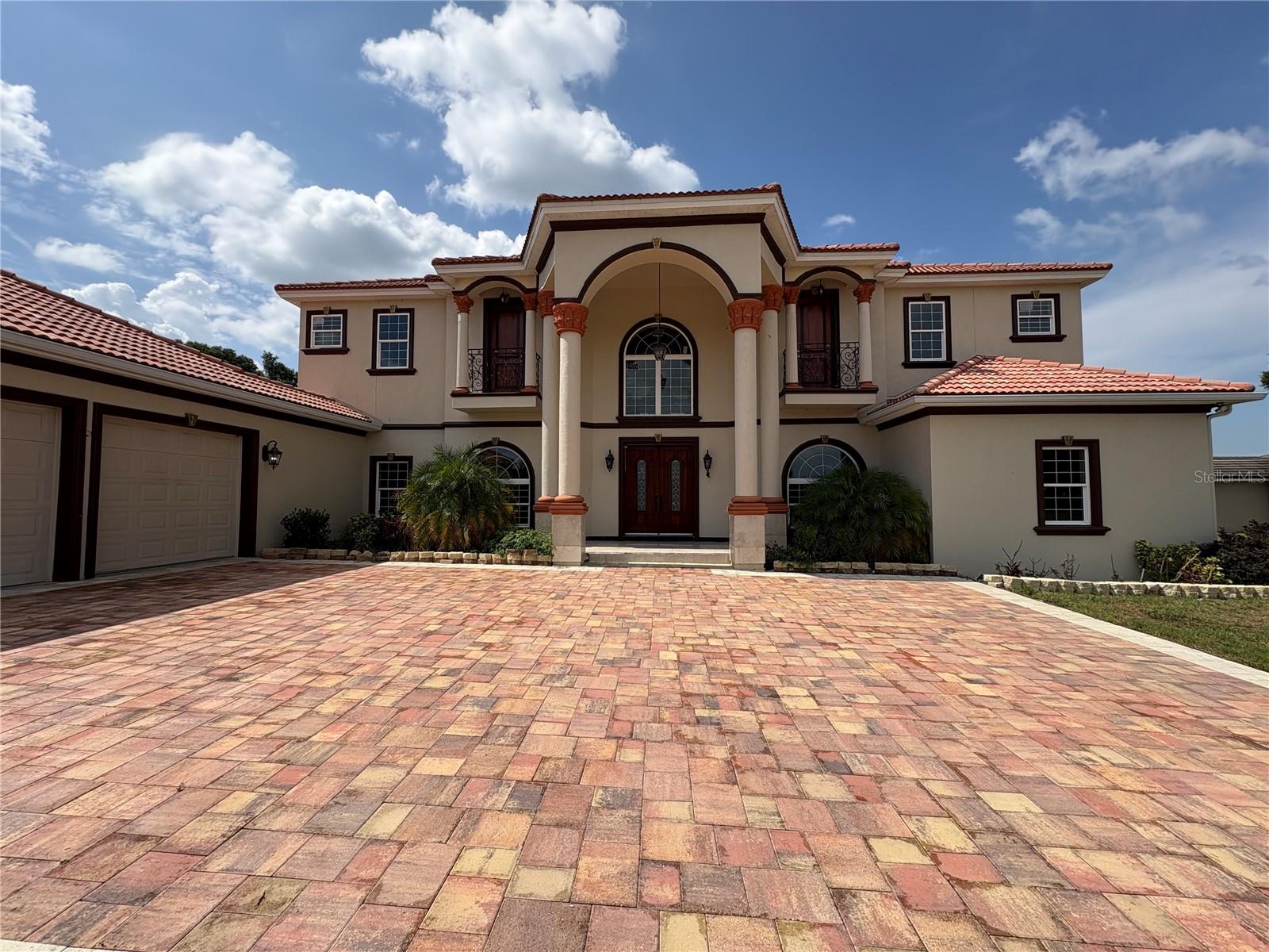Photo of 10908 FLINT ESTATES DRIVE THONOTOSASSA FL 33592