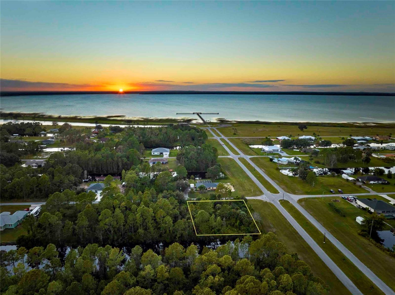 Photo of 2 AMARYLLIS DRIVE INDIAN LAKE ESTATES FL 33855