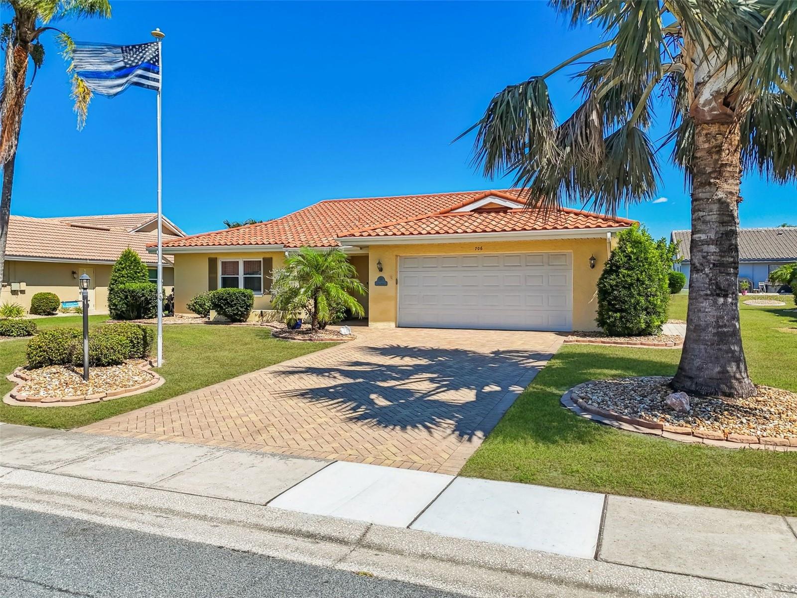 Photo of 706 PLUMBROOK ROAD SUN CITY CENTER FL 33573