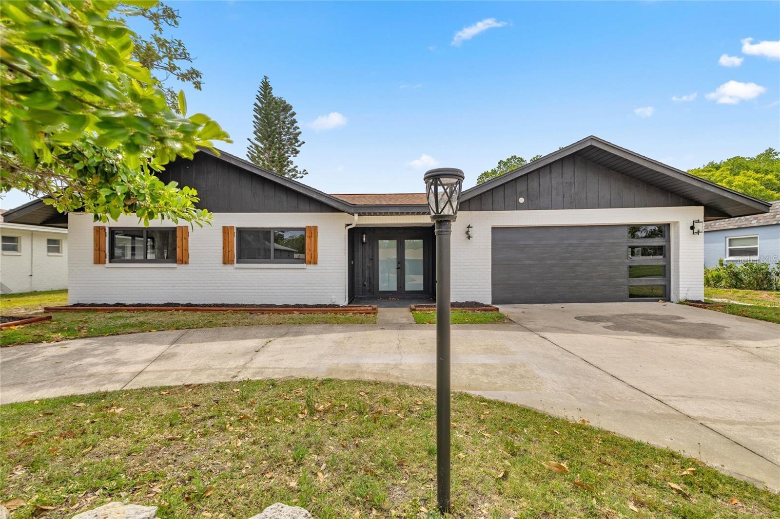 Photo of 1218 SE 4TH AVENUE CRYSTAL RIVER FL 34429