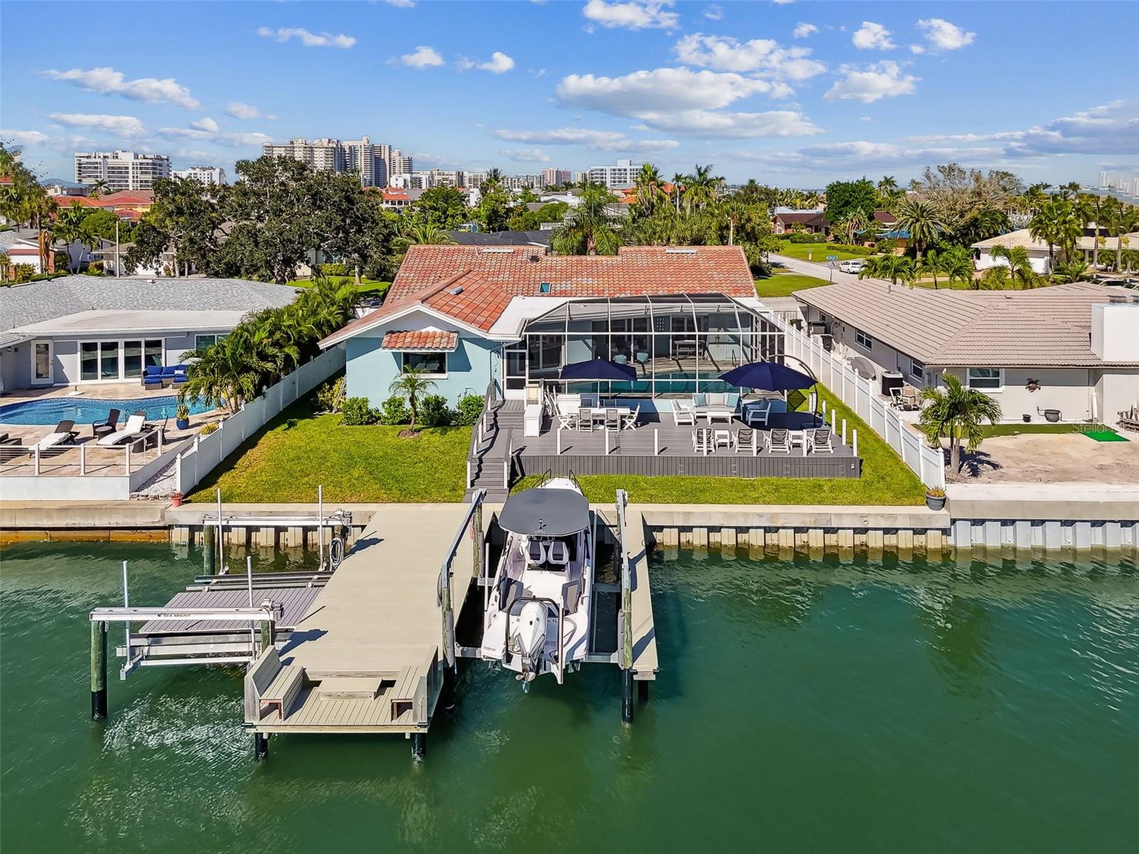 Photo of 320 BELLE ISLE AVENUE BELLEAIR BEACH FL 33786