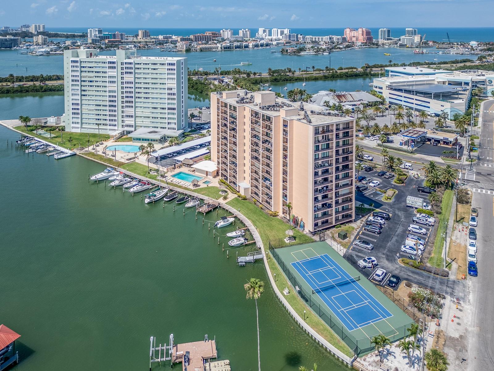 Photo of 51 ISLAND WAY #1001 CLEARWATER BEACH FL 33767