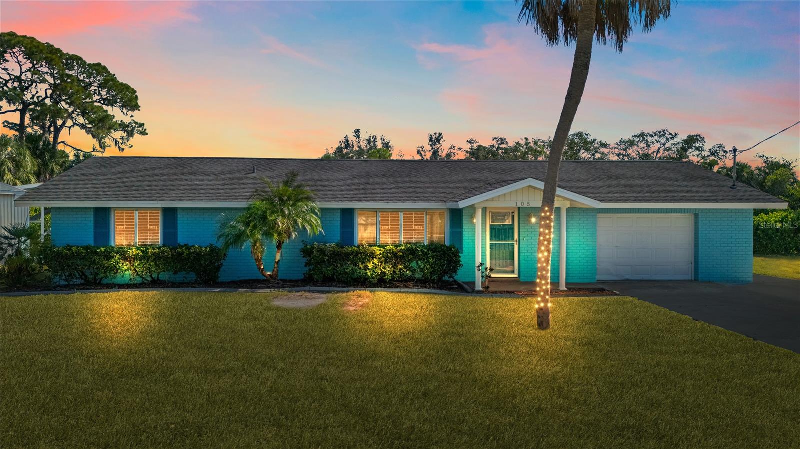 Photo of 105 E NORTH BRANCH ROAD RUSKIN FL 33570