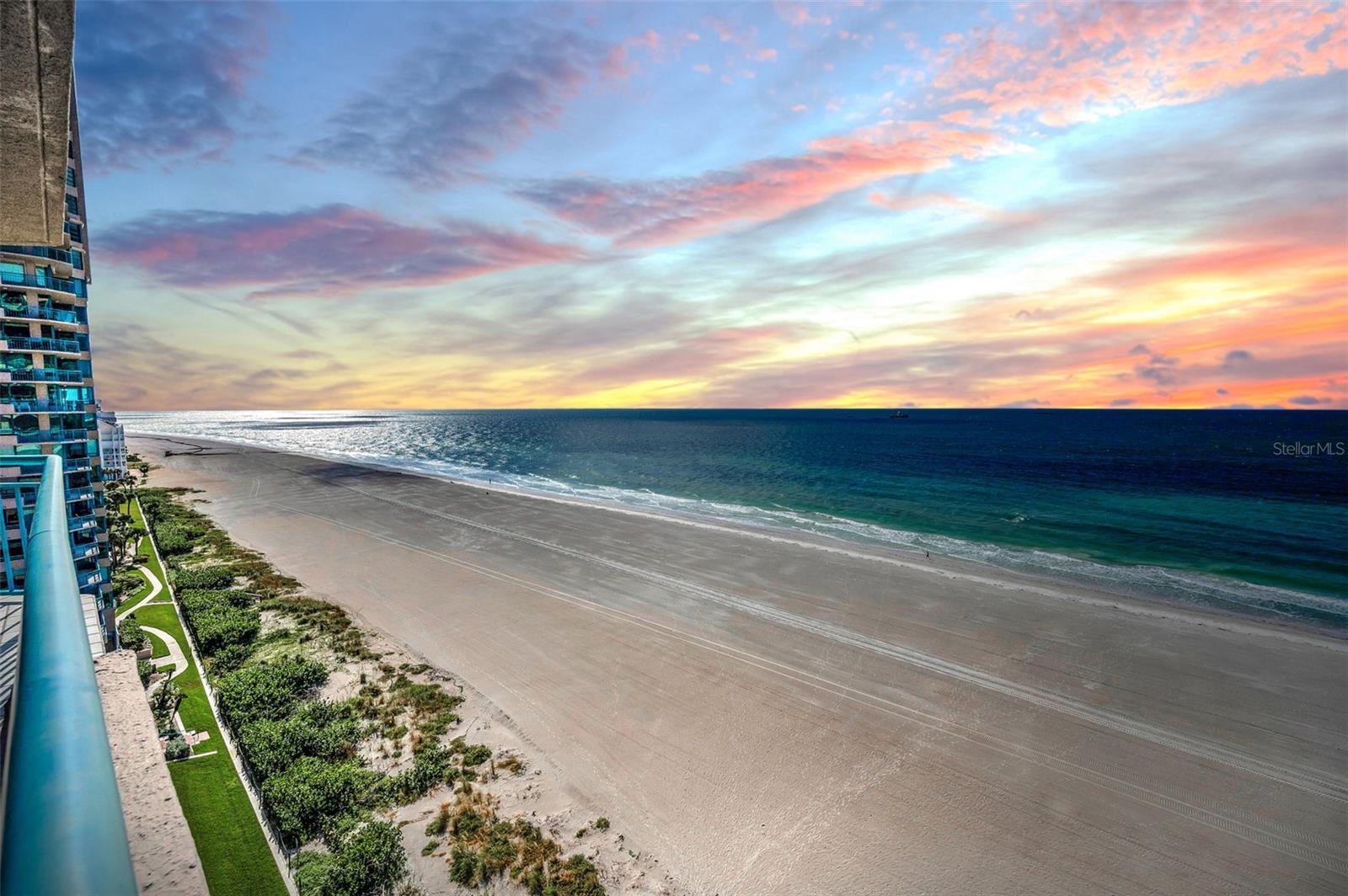 Photo of 1520 GULF BOULEVARD #1101 CLEARWATER BEACH FL 33767