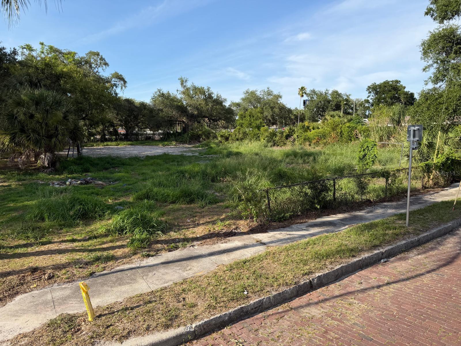 Photo of 414 E EMILY STREET TAMPA FL 33603