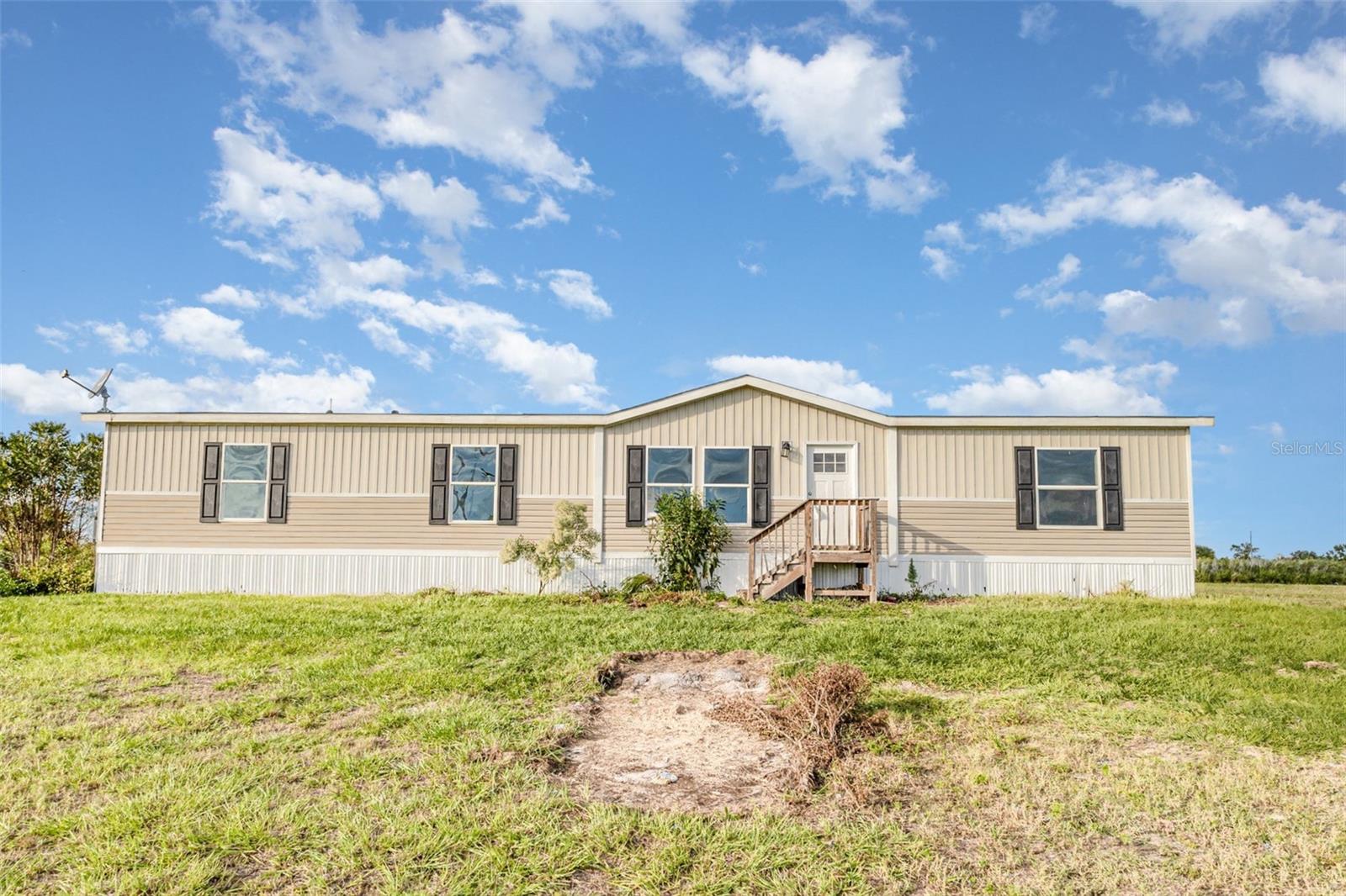 Photo of 16423 NW 262ND STREET OKEECHOBEE FL 34972