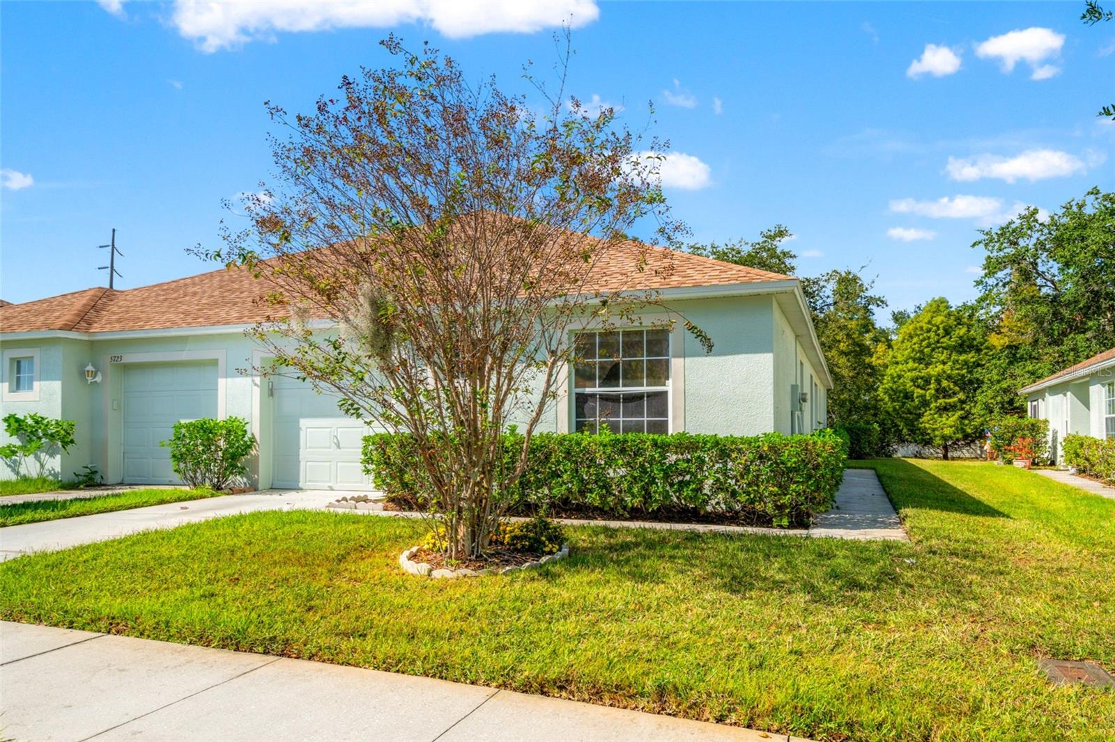 Photo of 5727 AUTUMN SHIRE DRIVE ZEPHYRHILLS FL 33541