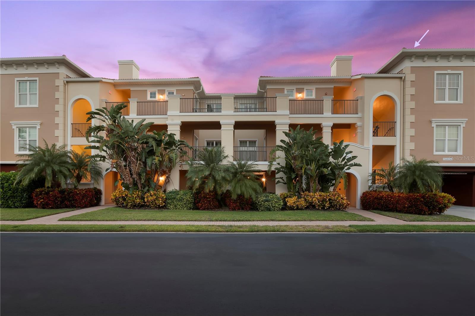 Photo of 8 FRANKLIN COURT #53D ST PETERSBURG FL 33711