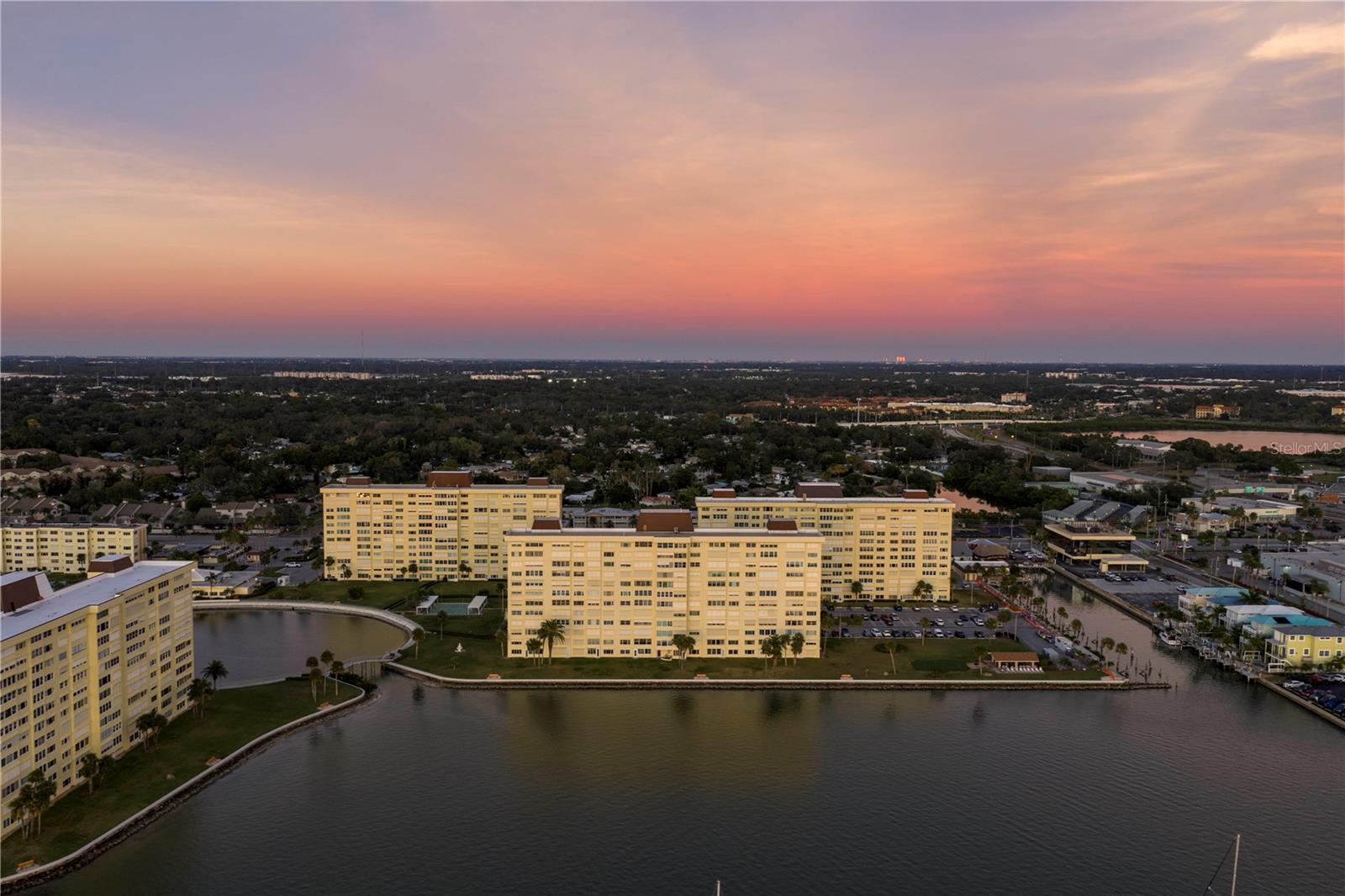 Photo of 4525 COVE CIRCLE #102 ST PETERSBURG FL 33708