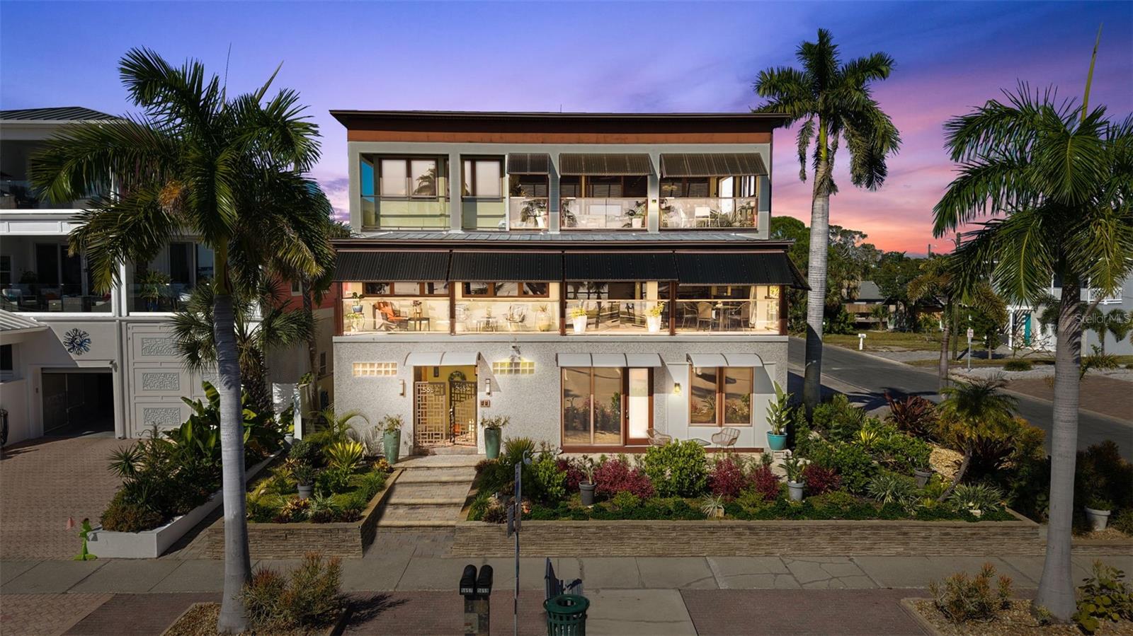Photo of 5659 SHORE BOULEVARD GULFPORT FL 33707
