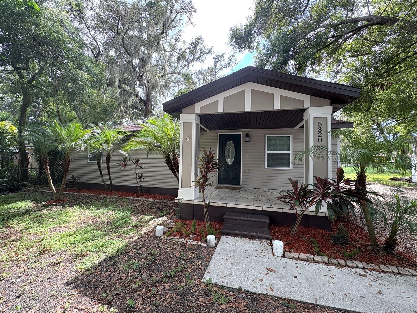 Photo of 5320 CHERRY AVENUE SEFFNER FL 33584