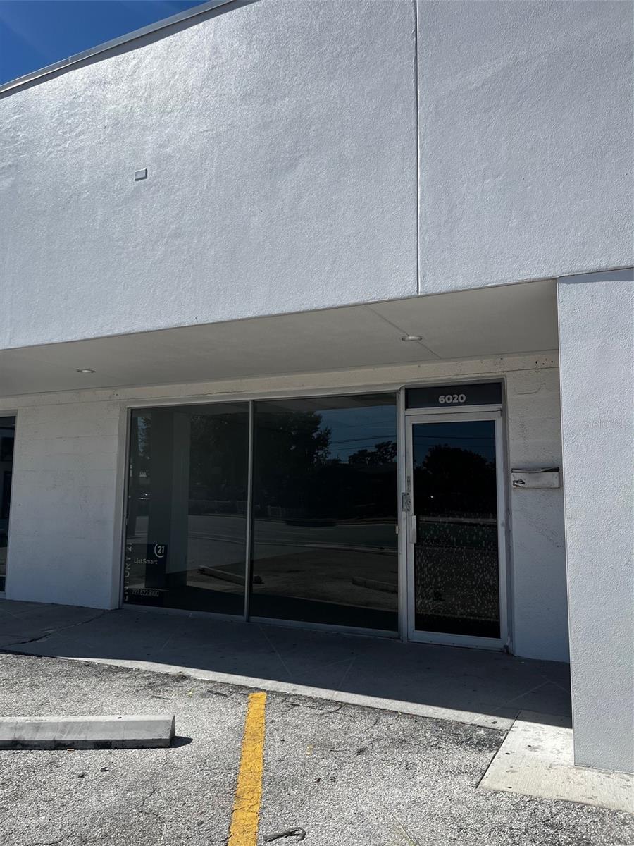 Photo of 6020 SEMINOLE BOULEVARD SEMINOLE FL 33772