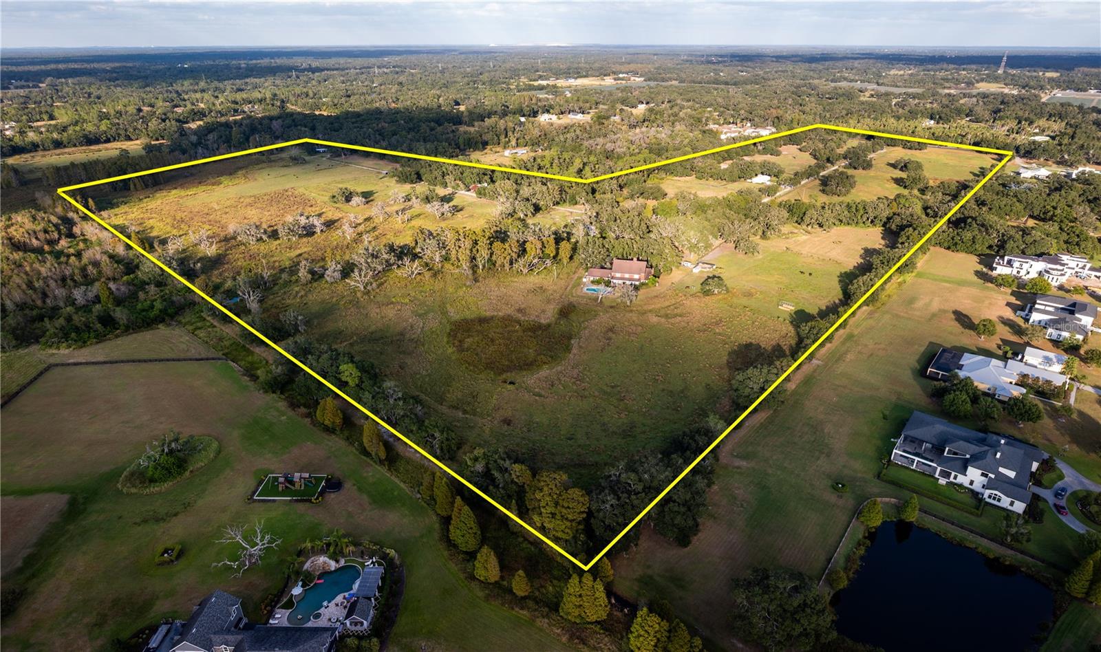 Photo of 12537 TOMAR DRIVE THONOTOSASSA FL 33592