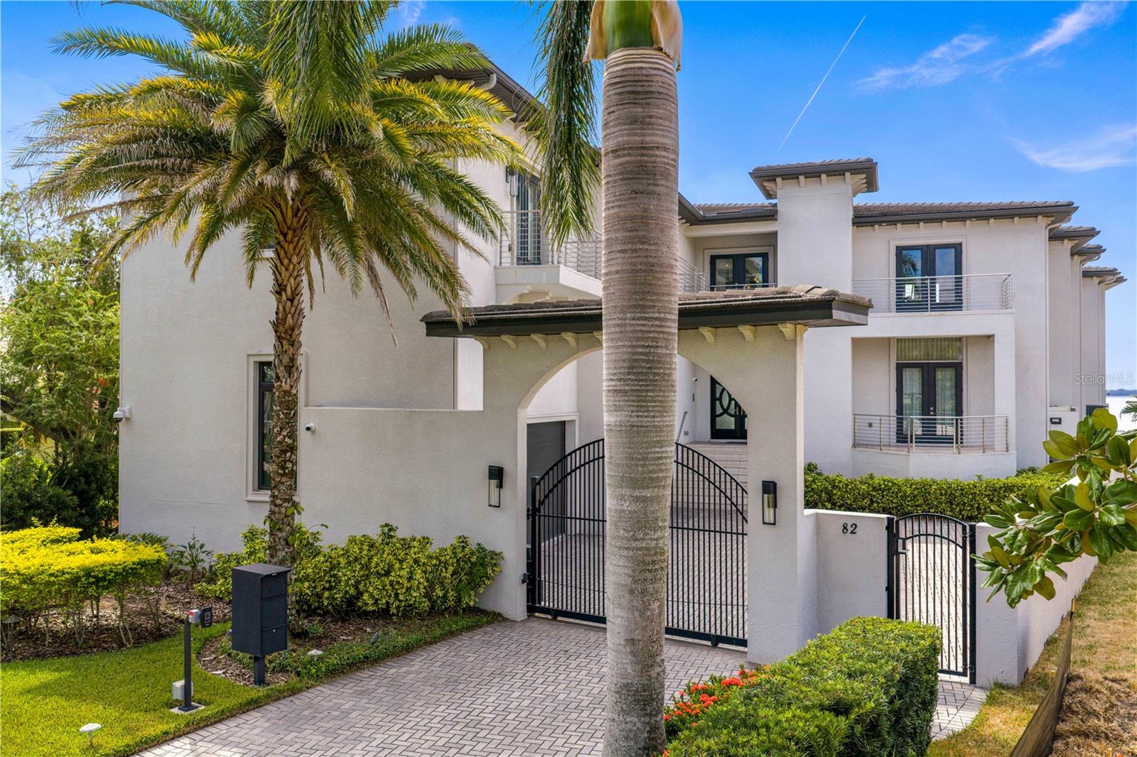 Photo of 82 MARTINIQUE AVENUE TAMPA FL 33606