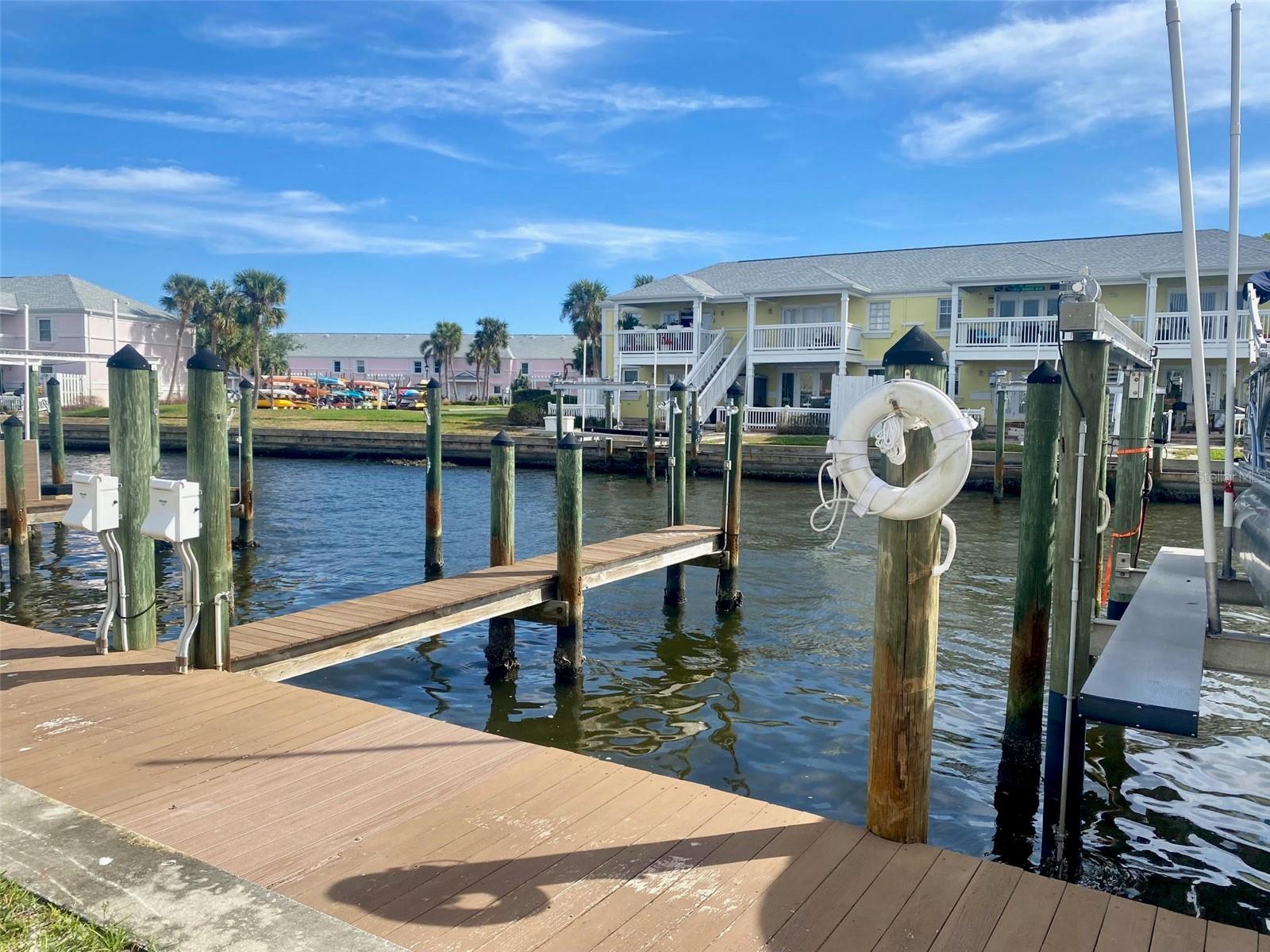 Photo of 0 NE BEACH DRIVE #95SS ST PETERSBURG FL 33705