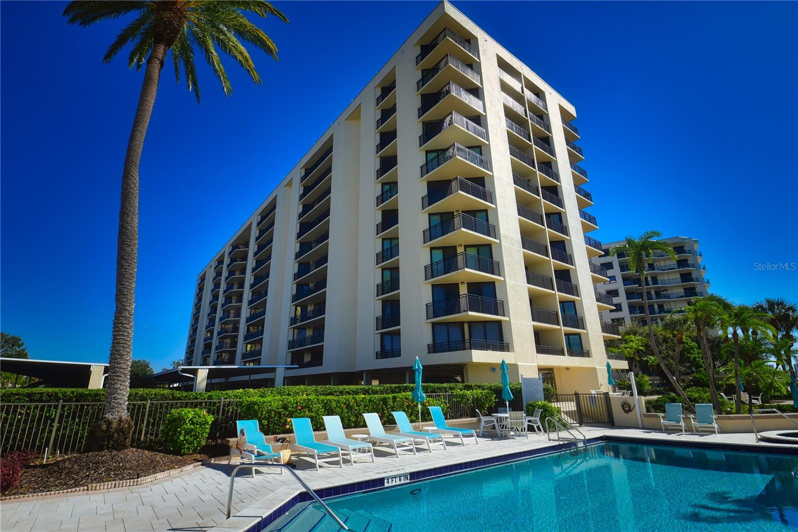 Photo of 690 ISLAND WAY #208 CLEARWATER FL 33767